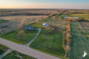 Small Acreage, Shop, Three Bedroom Home photo