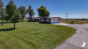 Ranch Style Home w/ 60’x40′ Shop photo