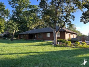 Shawnee Heights Ranch photo