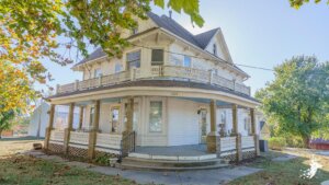 Small Town Living in Havensville! photo