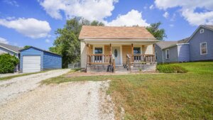 3bd/1ba Home w/ Fenced-In Backyard Near Schools photo