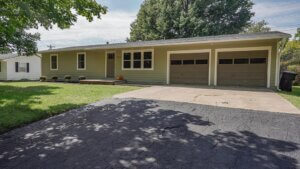 Extensively Remodeled 3bd/2 ba Ranch Style Home photo