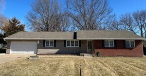 Rare 3 Bed/ 2.5 Bath Shawnee Heights Home photo